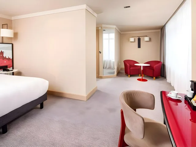 غرفة كلاسيكية بسرير كينج، Holland House Hotel Cardiff By Sunday 1/2