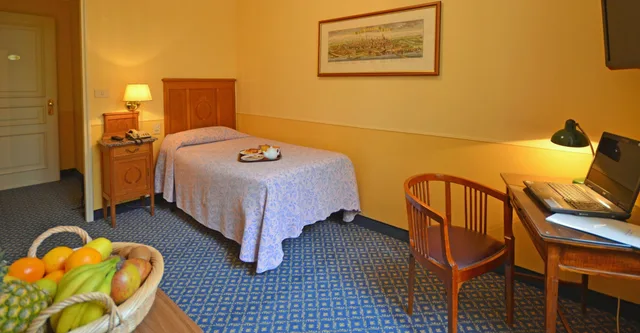 غرفة مفردة كلاسيكية، Hotel Roma E Rocca Cavour 8/9
