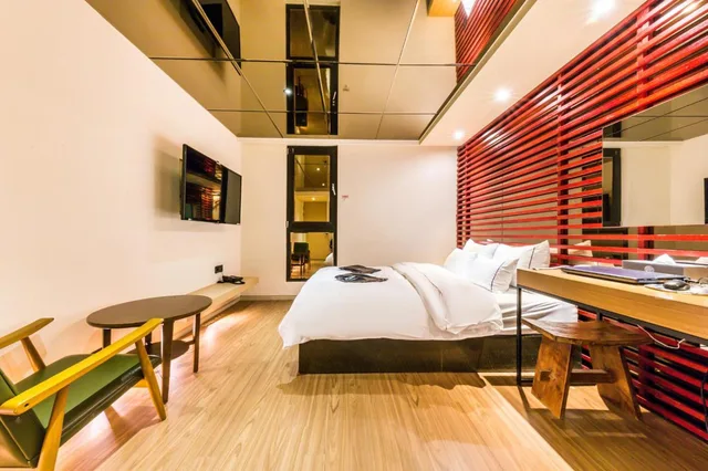 غرفة ديلوكس بسرير مزدوج، Hotel Cullinan Wangsimni 6/9