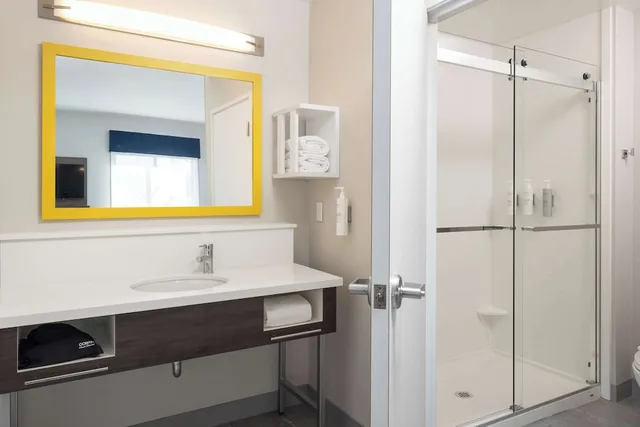 استوديو بسرير كينج بحوض جاكوزي، Hampton Inn Suites Manteca 8/10