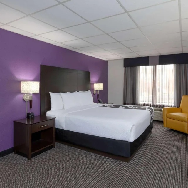 جناح عائلي ديلوكس بغرفة نوم واحدة، La Quinta Inn & Suites by Wyndham Clifton/Rutherford 6/10