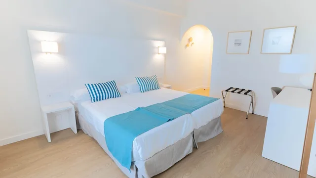 غرفة بسرير مزدوج، BLUESEA Costa Serena 1/10