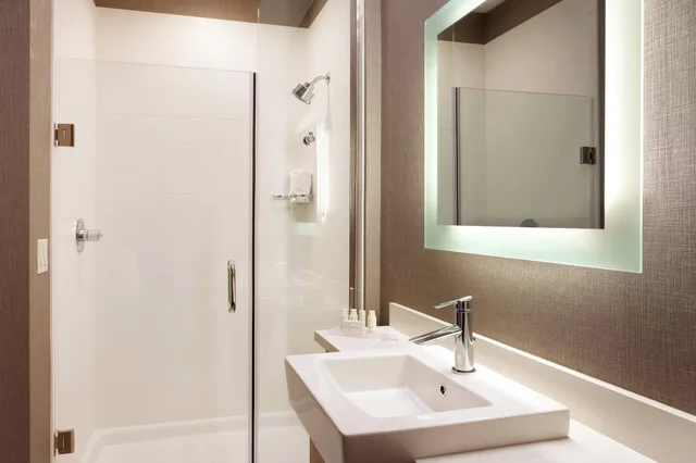 استوديو بسرير كينج مع أريكة، Springhill Suites By Marriott Coralville 4/4