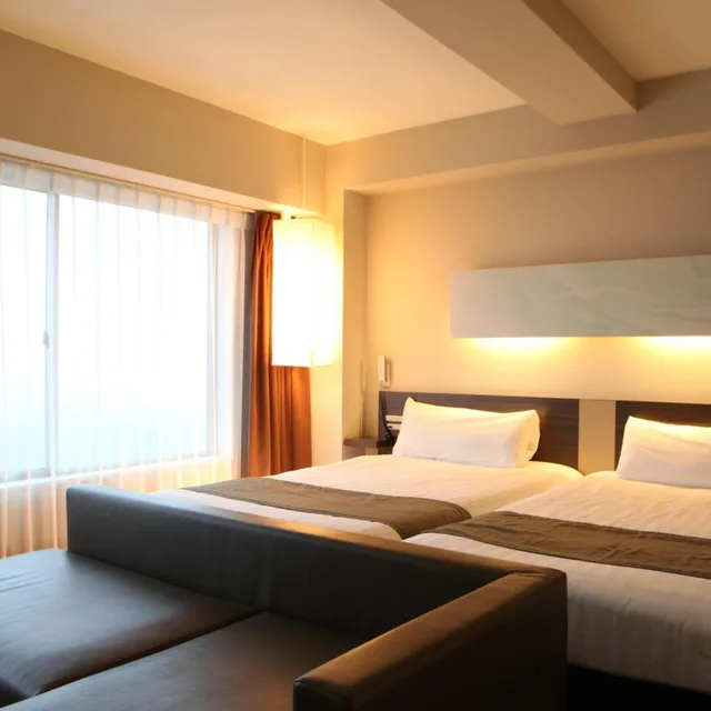 غرفة بسريرين منفصلين بإطلالة على البحر في الطابق العلوي للمدخنين، Hotel Inside Numazu Inter 2/3