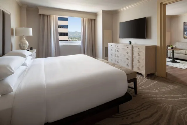 1 Bedroom, Suite, City View, Salt Lake City Marriott City Center 1/2