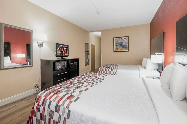 غرفة ديلوكس بسريرين كوين، Red Roof Inn and Suites Macon 5/7
