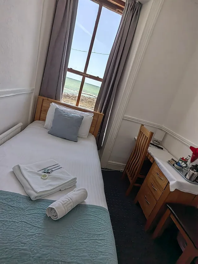 غرفة بإطلالة على البحر مفردة بسرير فردي بحمام مشترك، Celtic Bay Guest House 1/2