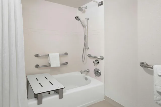 Studio, Queen Bed, Sofa, Residence Inn New Orleans Metairie 4/5