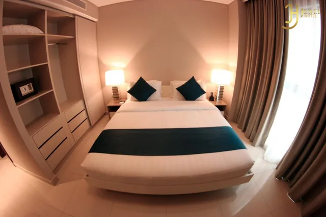 جناح تنفيذي بسرير كينج بغرفتي نوم، The Jewel Hotel 9/10