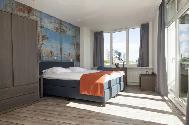 Superior, Twin Beds, River View, Thon Hotel Rotterdam 3/10