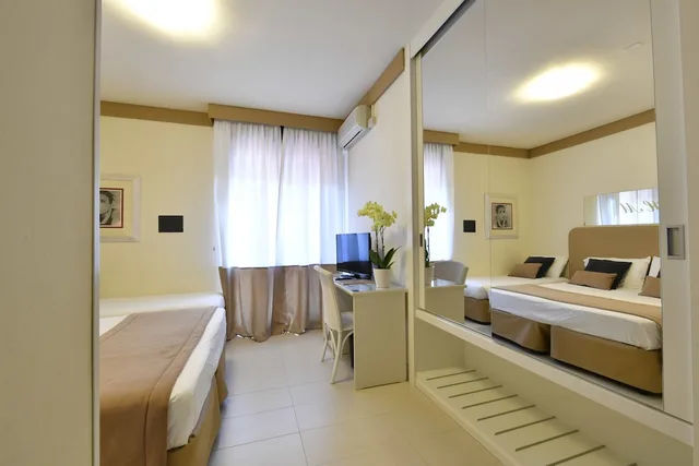 غرفة قياسية ثلاثية بسرير كوين وسرير فردي، PARK HOTEL MARACAIBO 2/3