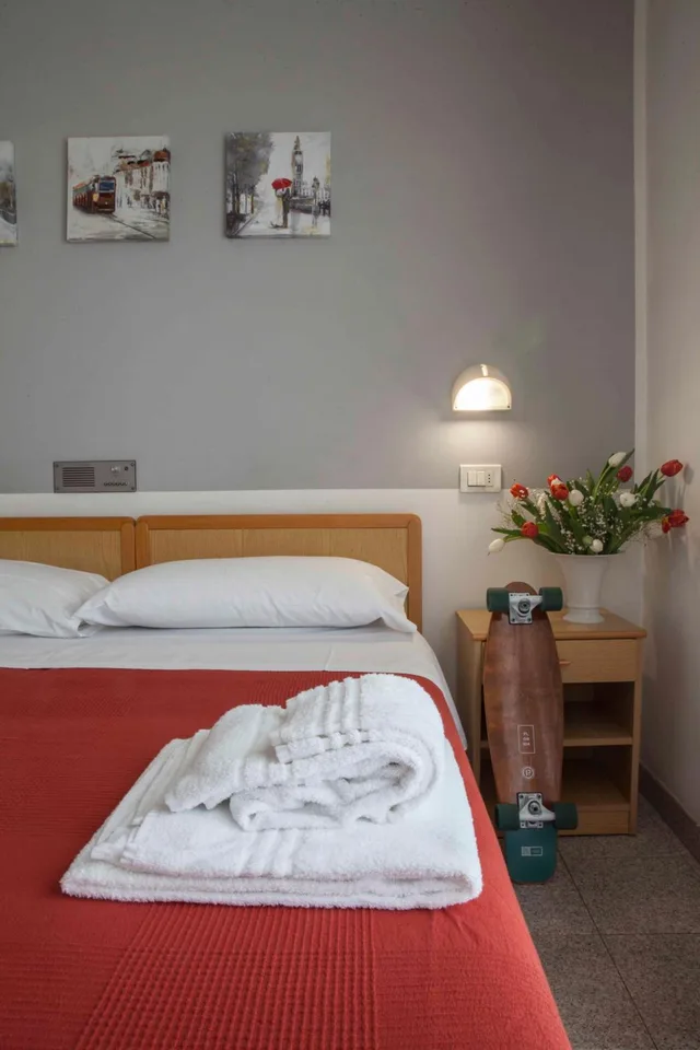 غرفة بسرير مزدوج أو سريرين منفصلين، Hotel Villa Lina 2/4