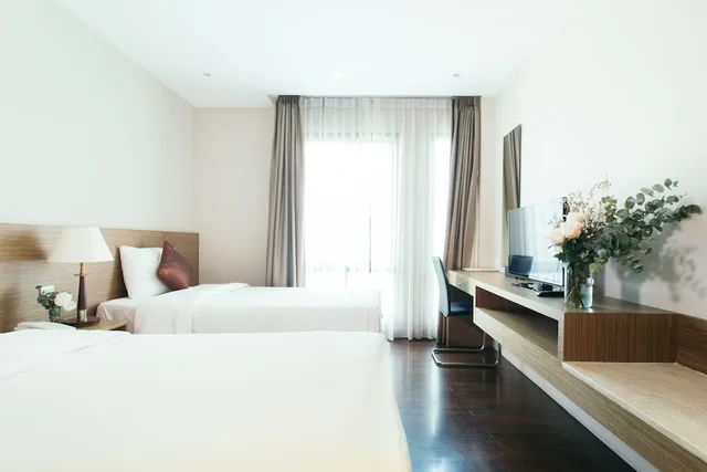 غرفة قياسية بسريرين منفصلين، Thomson Residence 2/8