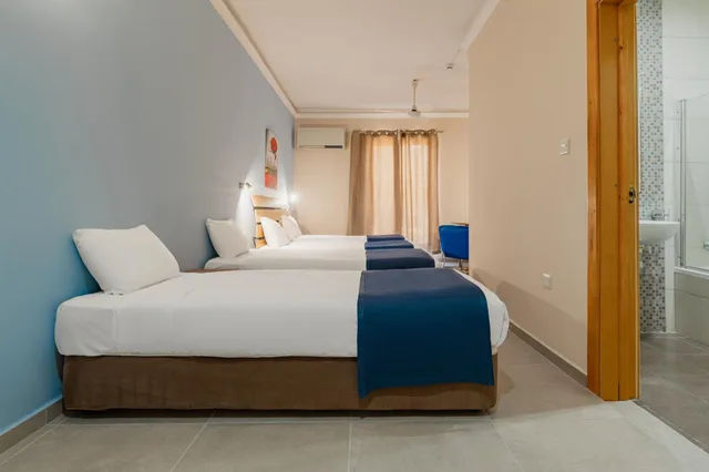 Room, Quadruple, Inland View، Xemxija Bay Hotel (ex Porto Azzurro) 3/9