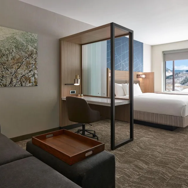 جناح بسرير كينج بإطلالة على الجبل مع أريكة في الطابق العلوي، Springhill Suites By Marriott Avon Vail Valley 3/6