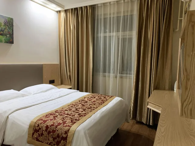 غرفة بسرير مزدوج، GreenTree Inn Beijing Changyang Town Jiazhou Shuijun Express Hotel 2/2