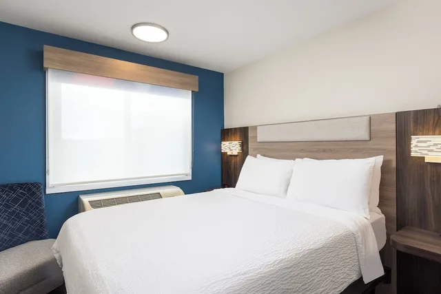 غرفة قياسية بسرير كوين، Holiday Inn Express Portland South - Lake Oswego 2/8