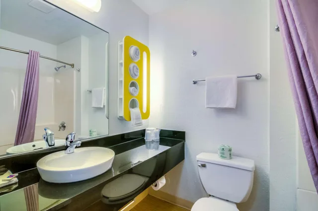 غرفة ديلوكس، Motel6 Arlington Heights, IL - Chicago North Central 6/8