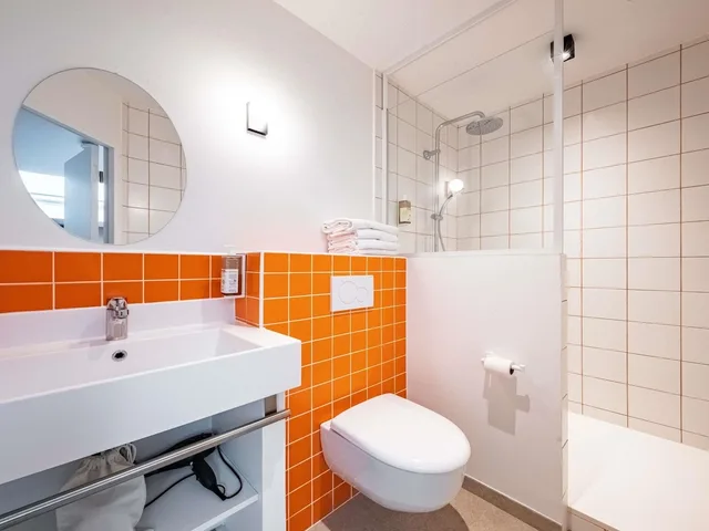 Pop, Double Bed، Greet Hotel Massieux Lyon Nord 4/6