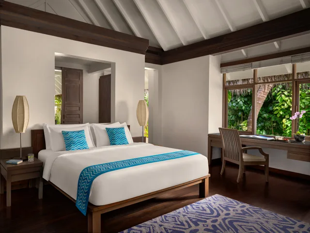 Sunrise Beach Pool Villa -Transfer Included، Anantara Dhigu Maldives Resort 3/5
