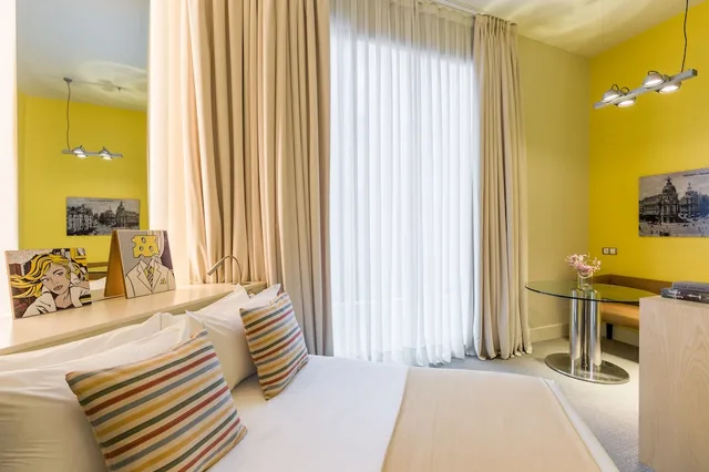 غرفة قياسية بسريرين منفصلين، Room Mate Alicia 3/6