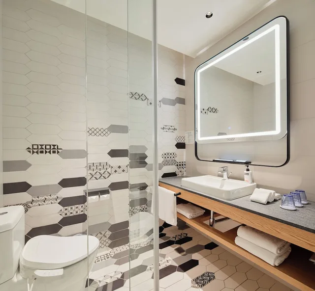 غرفة قياسية بسرير كينج مع أريكة، Holiday Inn Express Chiayi 8/9