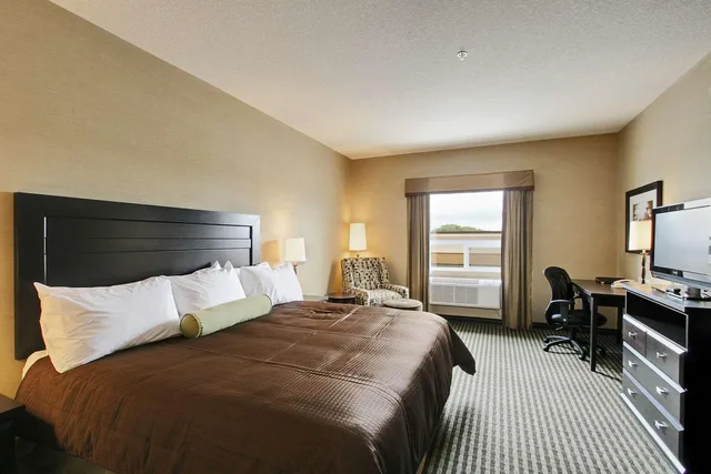 غرفة بسرير مزدوج، Best Western Sunrise Inn and Suites 1/3