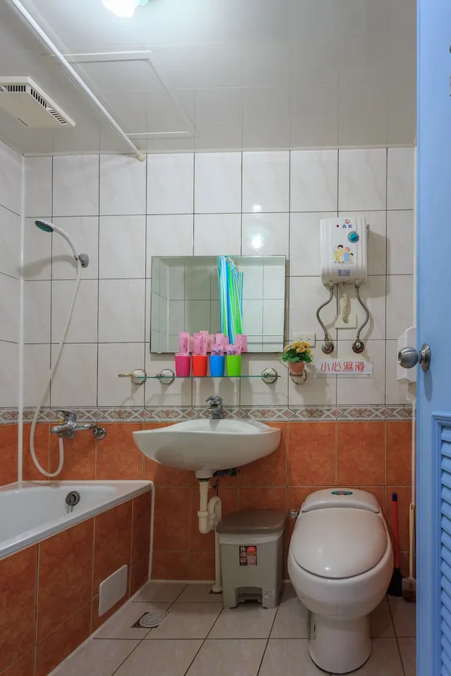 غرفة قياسية رباعية بسريرين مزدوجين، MB Hotel 7/8