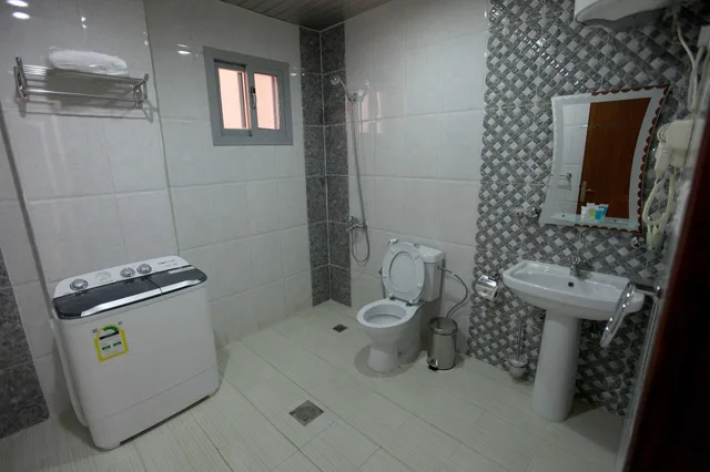 شقة بسرير مزدوج وسريرين منفصلين بغرفتي نوم، فندق برج العنوان(Enwan Suites Serviced Apartments) 10/10