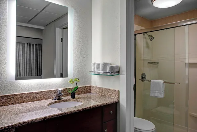 جناح بسريرين مزدوجين بغرفتي نوم، Residence Inn By Marriott Cleveland Downtown 3/5