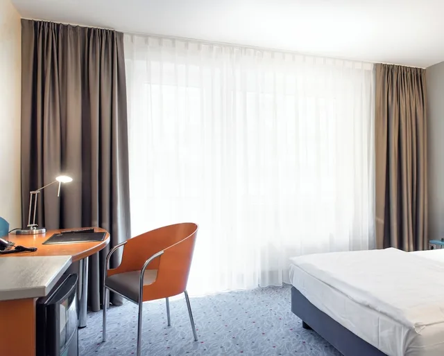 غرفة ديلوكس مفردة، Hotel Konigshof am Funkturm Business 5/6