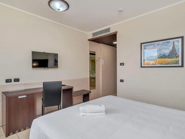غرفة قياسية بسرير مزدوج لذوي الإعاقة، B&B HOTEL Settimo Torinese 4/6