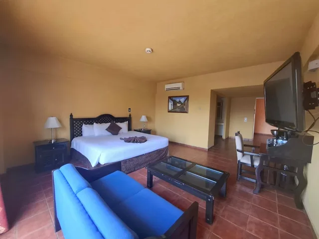 جناح جونيور بسرير كينج، Mision Orizaba 7/9