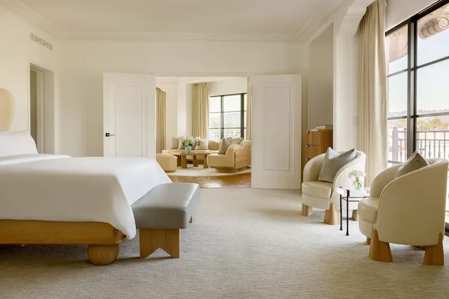 Hollywood, Suite, King Bed, The Maybourne Beverly Hills 4/5