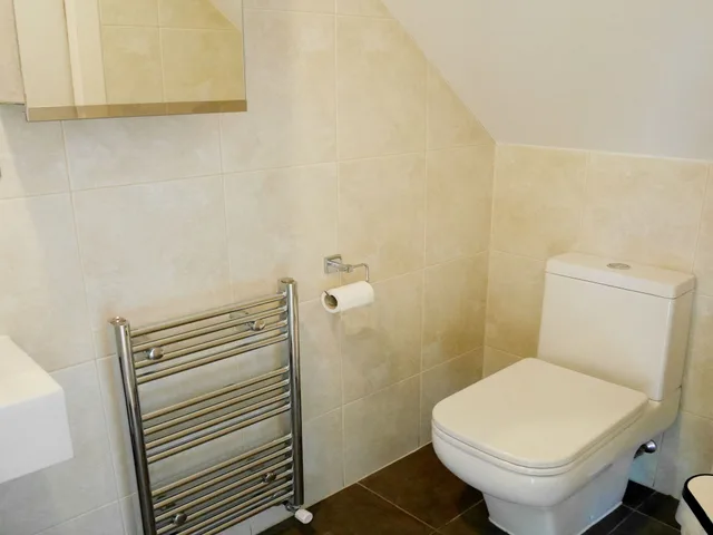 Standard, Double Bed, Kew Rooms 6/10