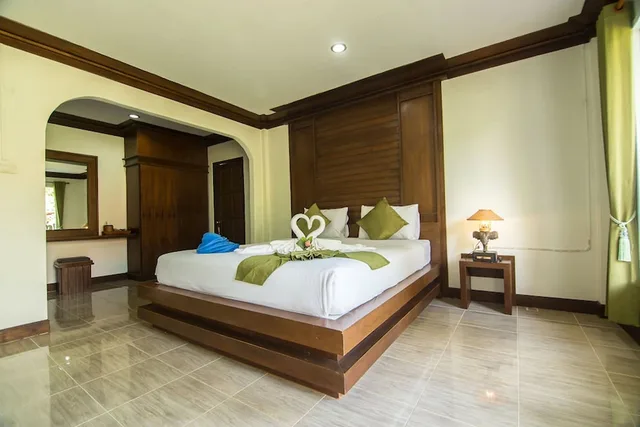 Deluxe, Twin Beds, Beach Side، Lanta Nice Beach Resort 3/5