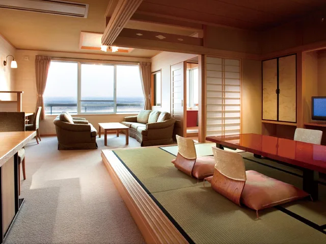 غرفة يابانية بانورامية بإطلالة بمنطقة جلوس بأرضية تاتامي، Kamenoi Hotel Tsukubasan 3/3