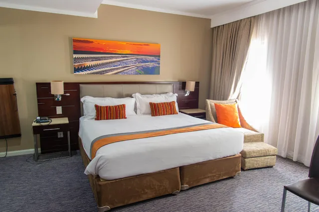 Room, Double Bed, Accessible, Cresta Mahalapye 1/1