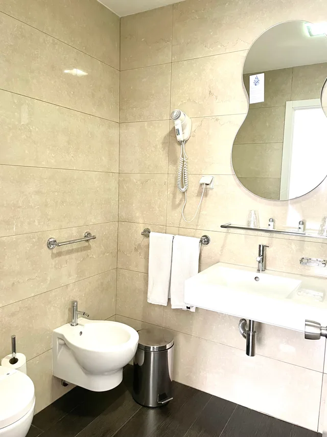 Superior, Double Bed, City View, Universal Hotel 6/6