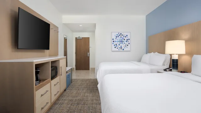Room, 2 Queen Beds, HOLIDAY INN RESORT FORT WALTON BEACH 2/7