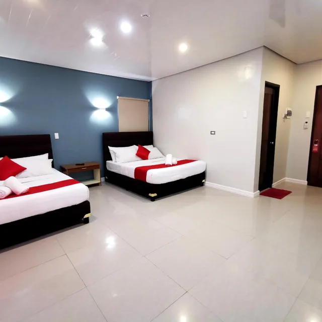 غرفة عائلية، Charms Hotel 1/3