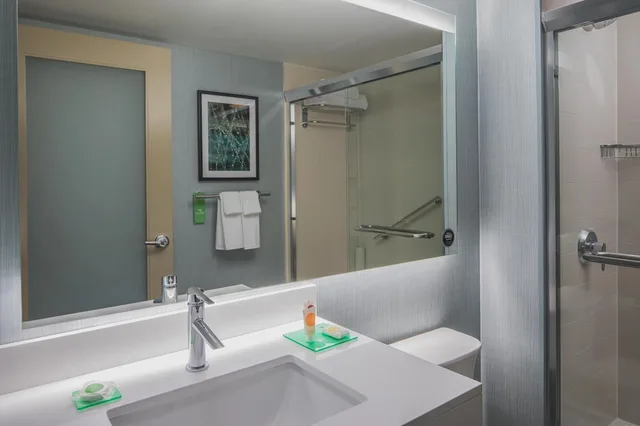 غرفة بسرير كينج مع سرير سحّاب إضافي، Hyatt Place Long Island City/New York City 2/3