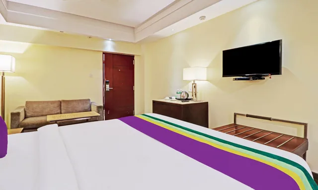 غرفة كلوب، Oyo Rooms Ntr Health University 2/4