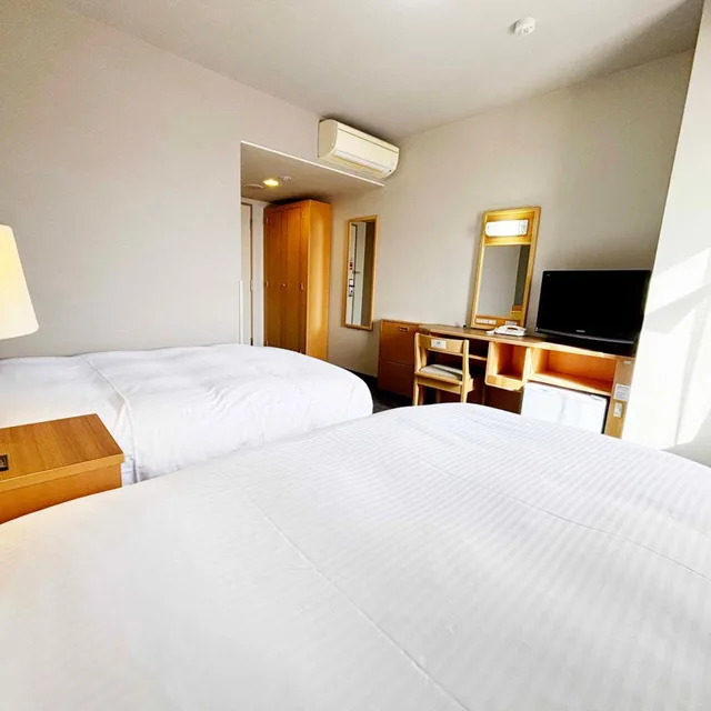 غرفة بسريرين منفصلين للمدخنين، Route-Inn Grantia Hanyu Spa Resort 1/6