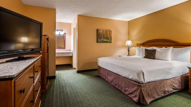 غرفة بسرير كينج، Best Western Sunrise Inn 1/5