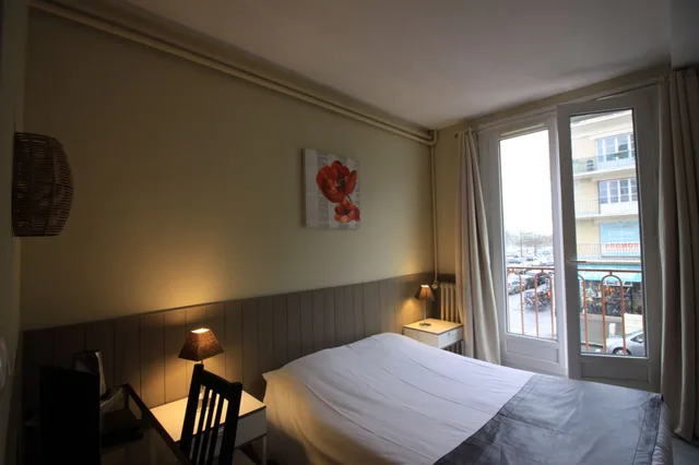 غرفة سوبيريور بسرير مزدوج، L Univers Hotel 3/8