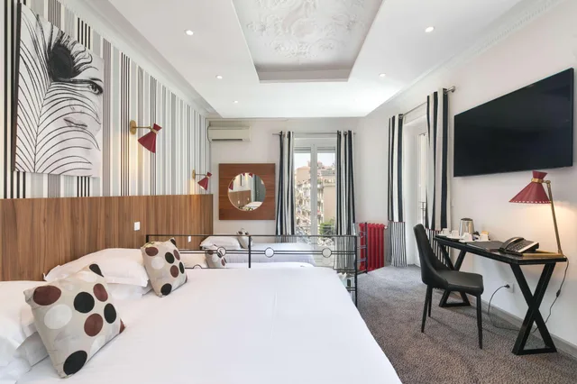 غرفة بريستيج بسرير كينج وسرير مزدوج، Best Western Plus Hotel Brice Garden 9/10