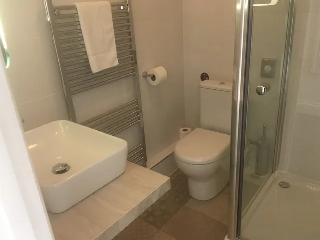 Room, Double Bed, Sofa, Portreath Arms 2/2