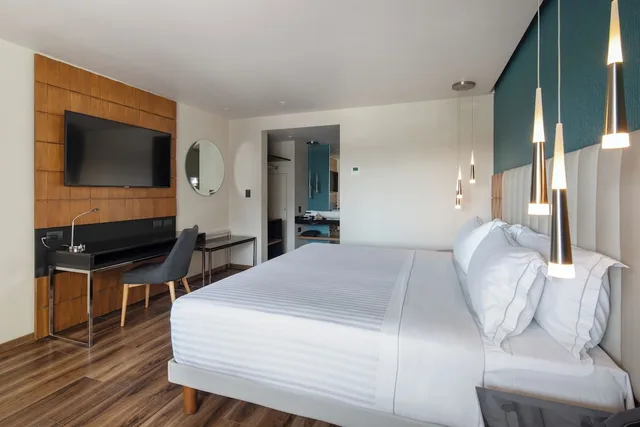 غرفة تنفيذية بسرير كينج، Hotel Real del Río 2/5