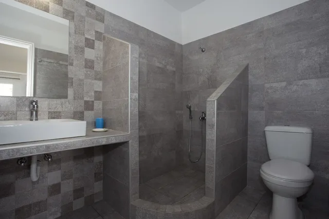غرفة قياسية ثلاثية، Alexandra Hotel 3/5